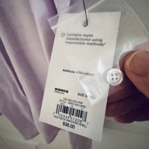 Nine West High Neck Smocked Shell Lavender Sleeveless Blouse Size Small NWT - Picture 2 of 7